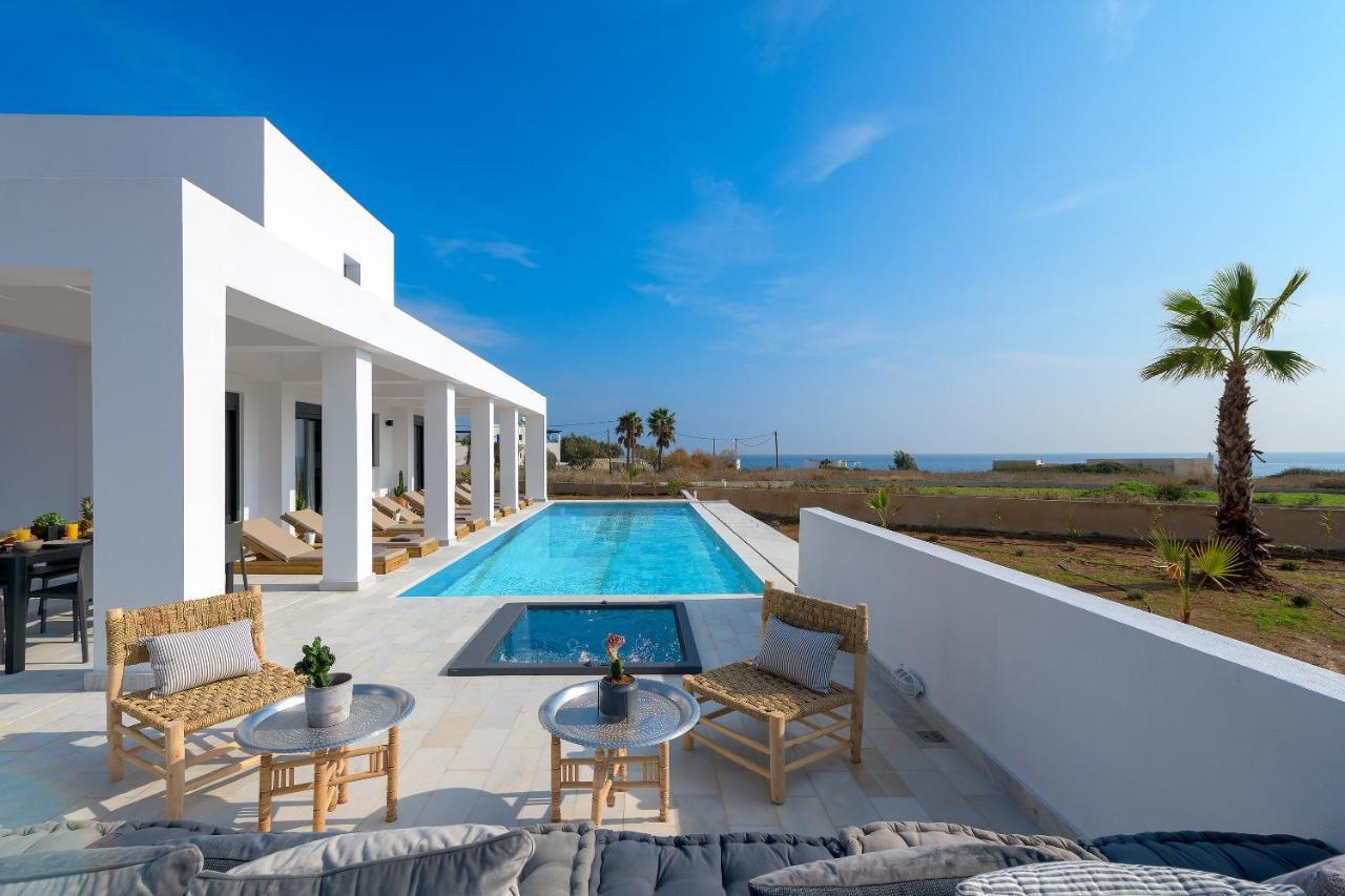 Seawater Villa Lacónia Exterior foto